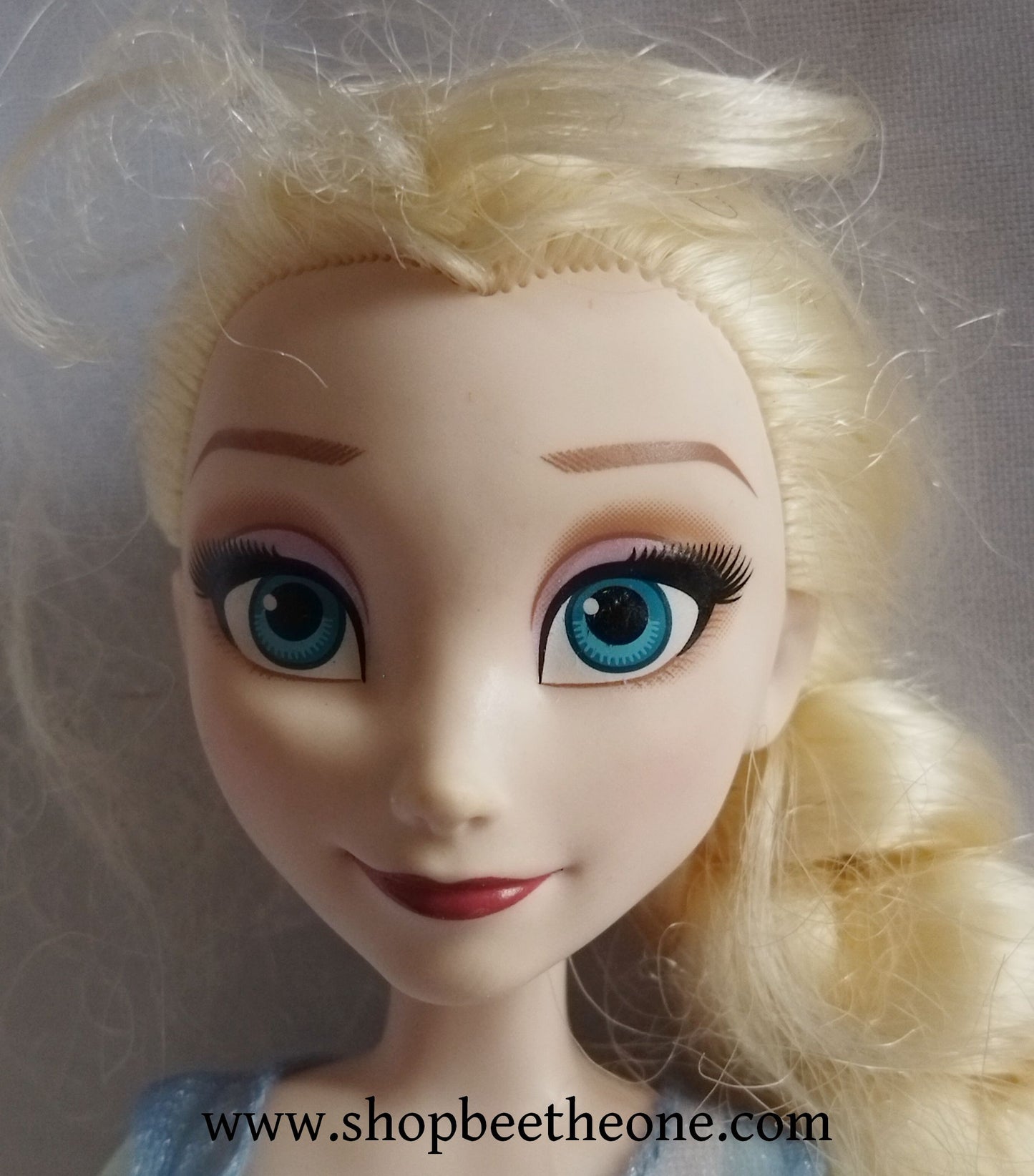 La Reine des Neiges Elsa Musical Lights - Hasbro 2016 - Poupée musicale et lumineuse - Chaussures