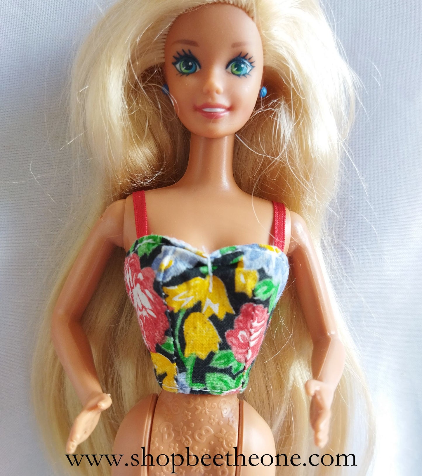 Barbie Teen Talk (Je Parle) - variante rouge/noir - Mattel 1991 - Vêtements