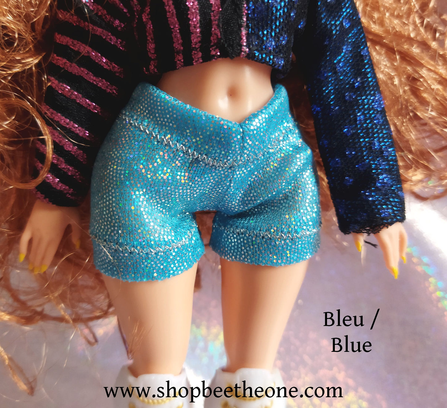 Short imprimé holographique pour poupées LOL Surprise! OMG - 2 coloris - Collection Basics - par Bee the One