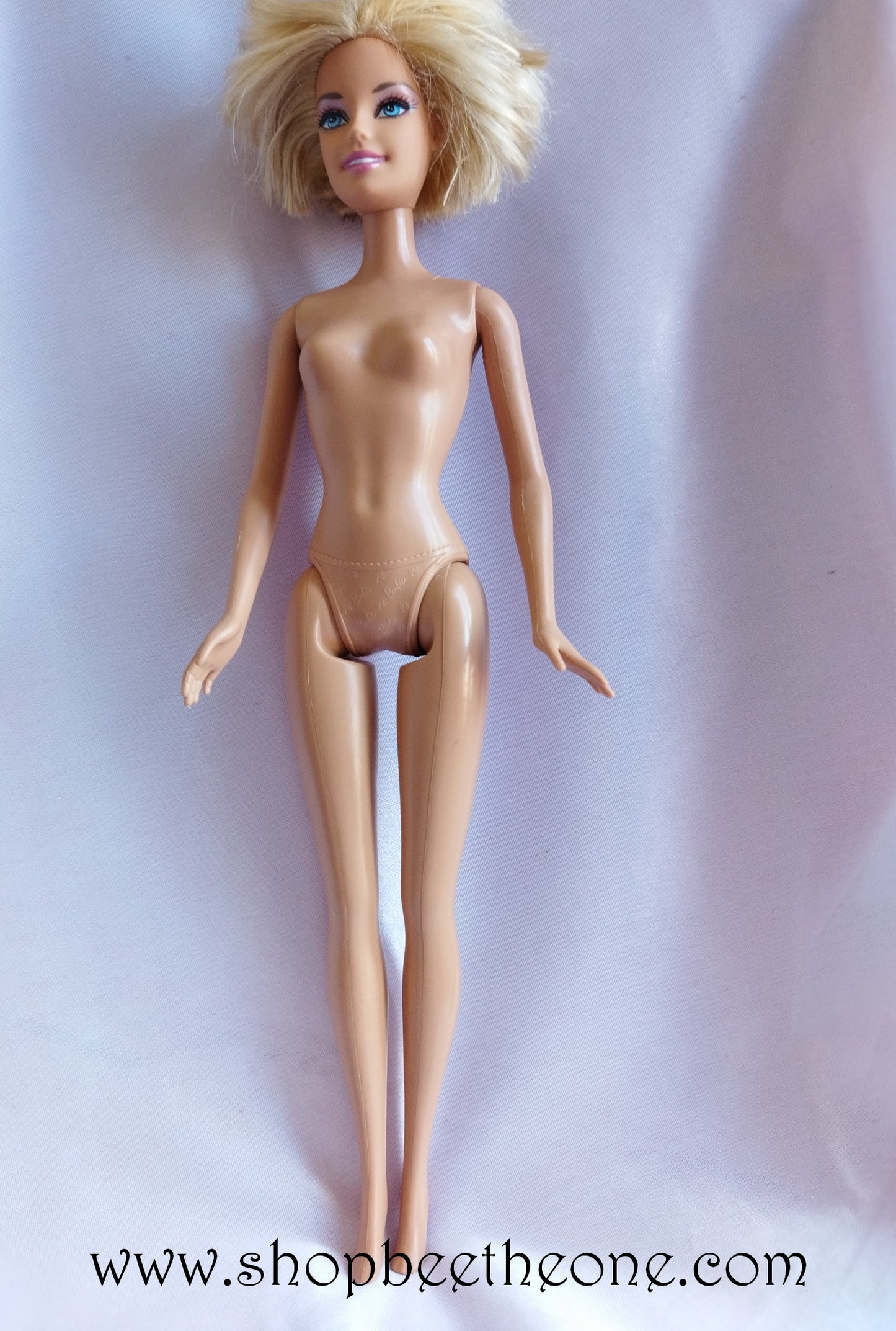 Barbie Princesse Longue Chevelure (Cut 'n Style Princess) - Mattel 2010 - Poupée - Vêtement