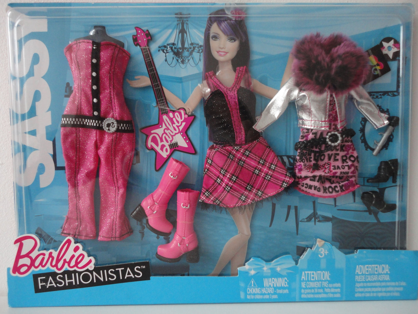 Barbie Fashionistas Habillage Sassy R6817 - Mattel 2010 - Robe