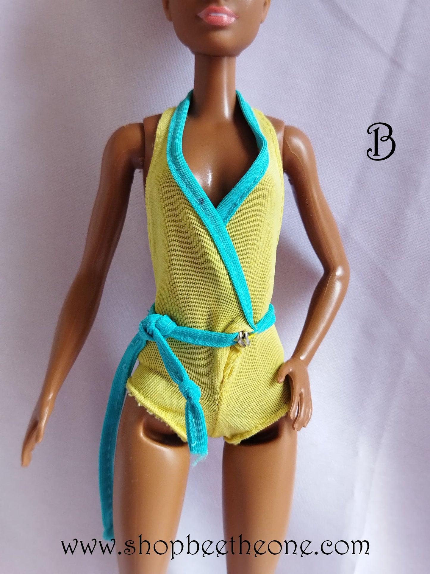 My First Barbie #1875 - Mattel 1980 - Vêtements