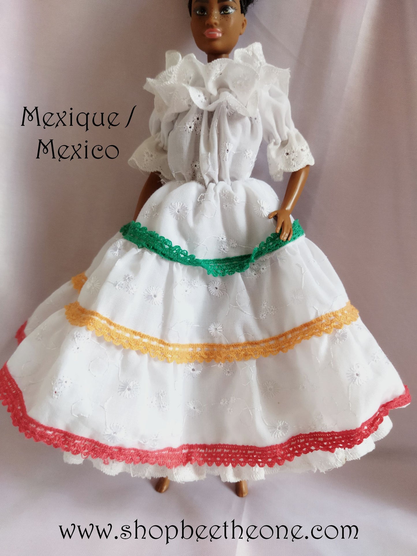 Barbie Les Robes de mes Voyages - Bulgarie et Mexique - RBA 2015 - Vêtements