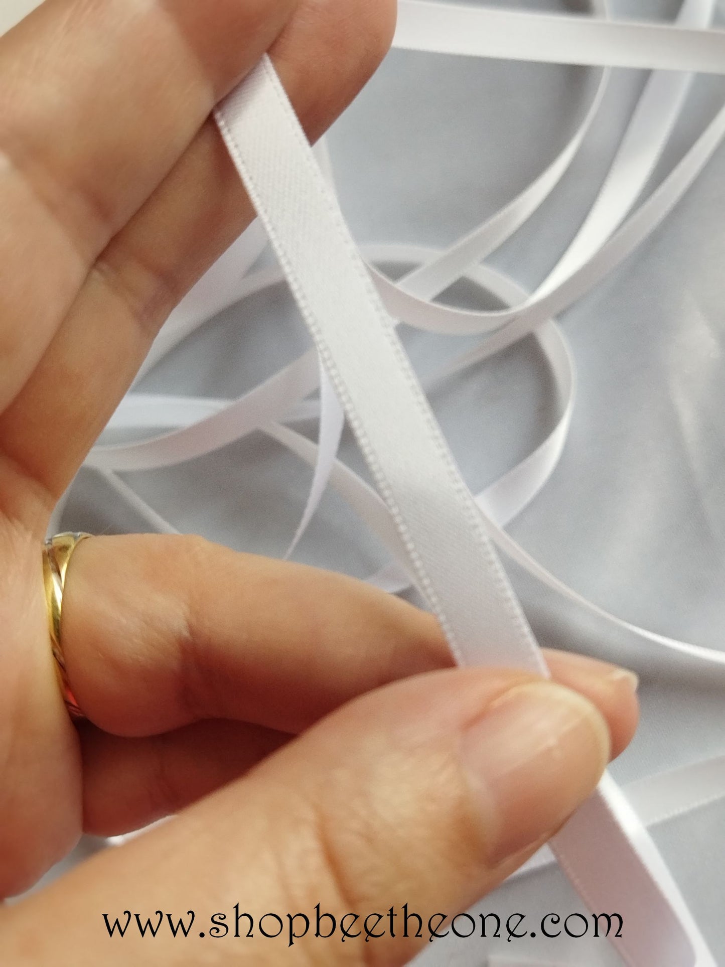 Ruban de satin - 6 mm x 1 m - Double face - Blanc - qualité supérieure