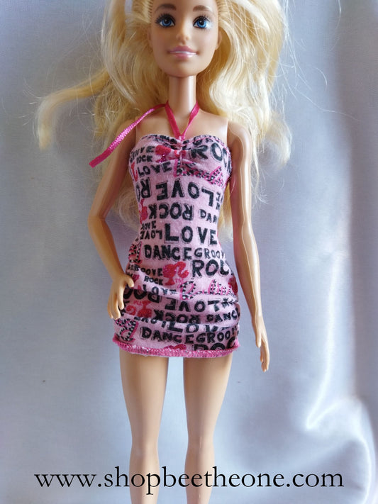 Barbie Fashionistas Habillage Sassy R6817 - Mattel 2010 - Robe