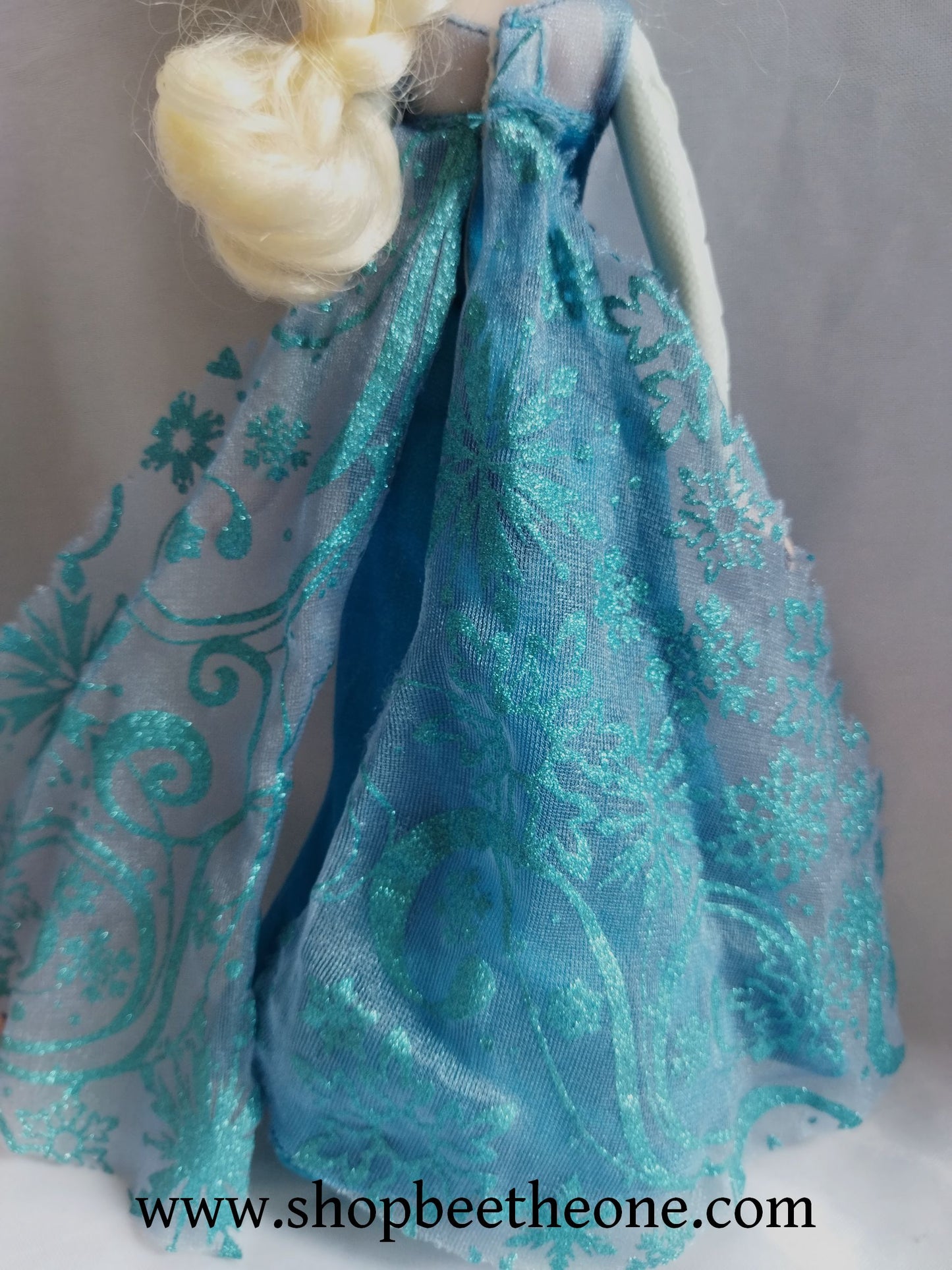 La Reine des Neiges Elsa Musical Lights - Hasbro 2016 - Poupée musicale et lumineuse - Chaussures