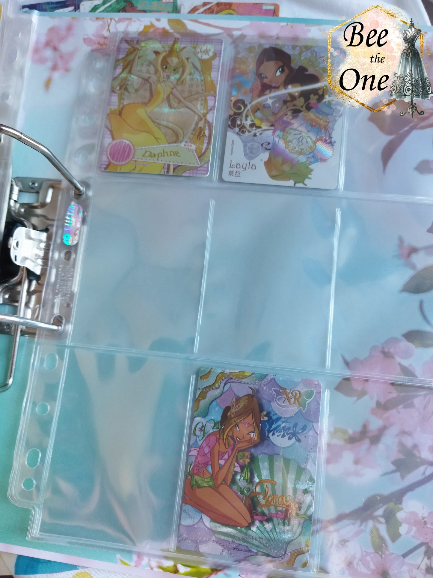 Winx Club "Fairy Wonderland" série 2024 Cartes TCG - Booster Pack Bleu ou Rose + Cartes offertes!