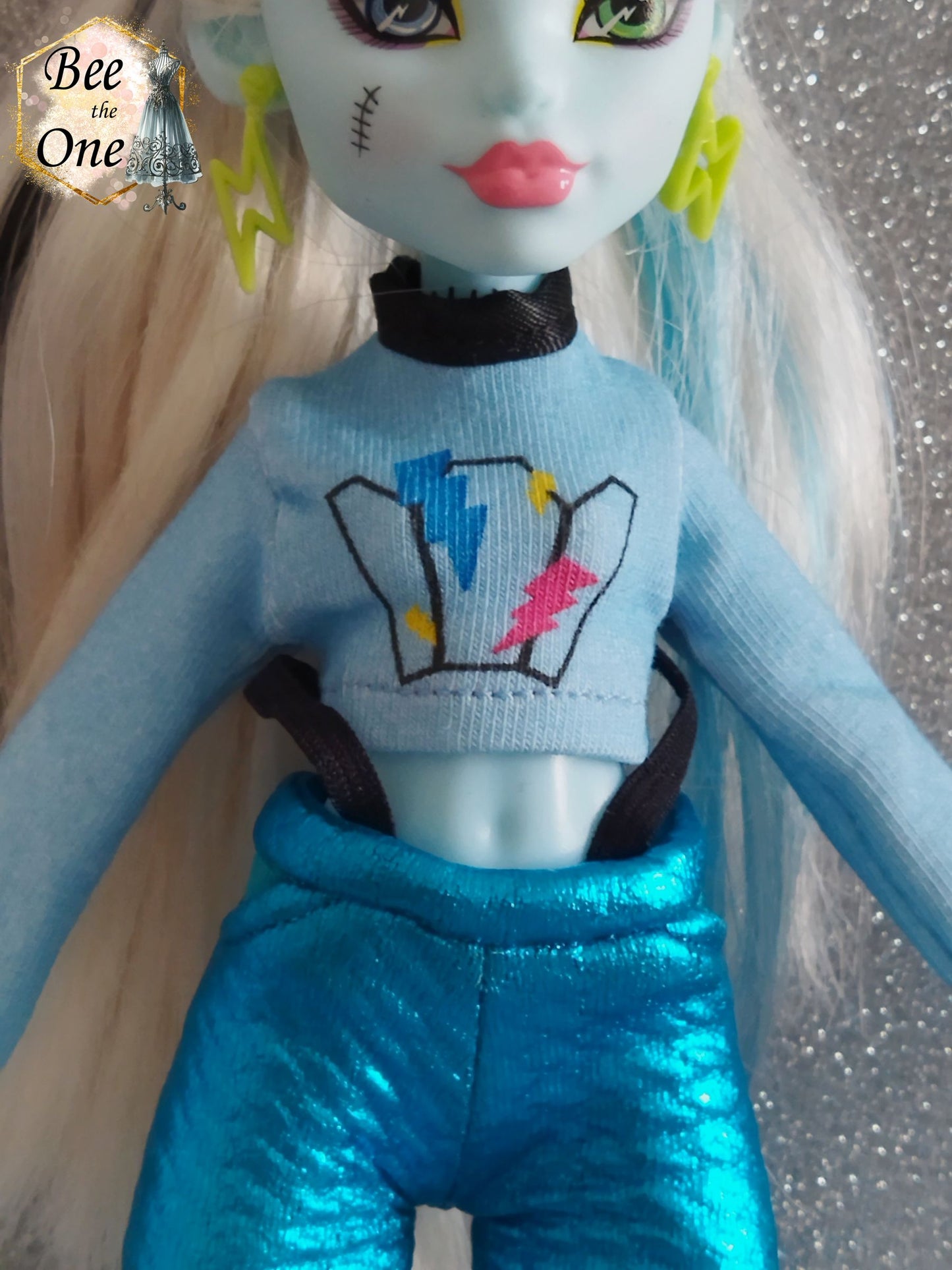 Fashion Pack Glitter Party - Bandeau + T-shirt + Pantalon pour poupées Monster High G3 - Edition Limitée - 2 modèles - Collection Glitter Party - par Bee the One