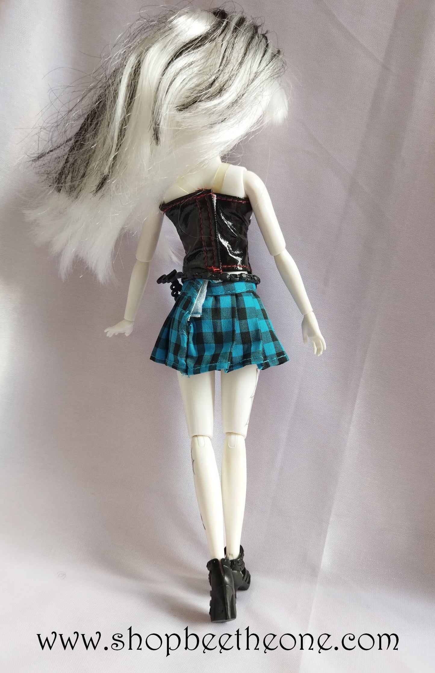 Twilight Teens Ghostilla School - Simba Toys 2013 - Poupée - Vêtement - Chaussures - Accessoire