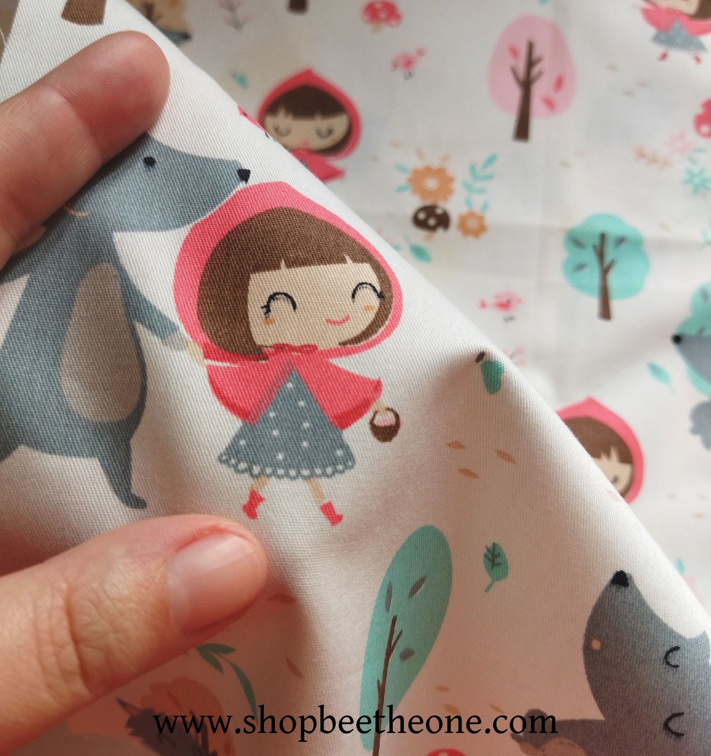 Coupon de twill coton "Le Petit Chaperon rouge" - 50 x 50 cm - multicolore