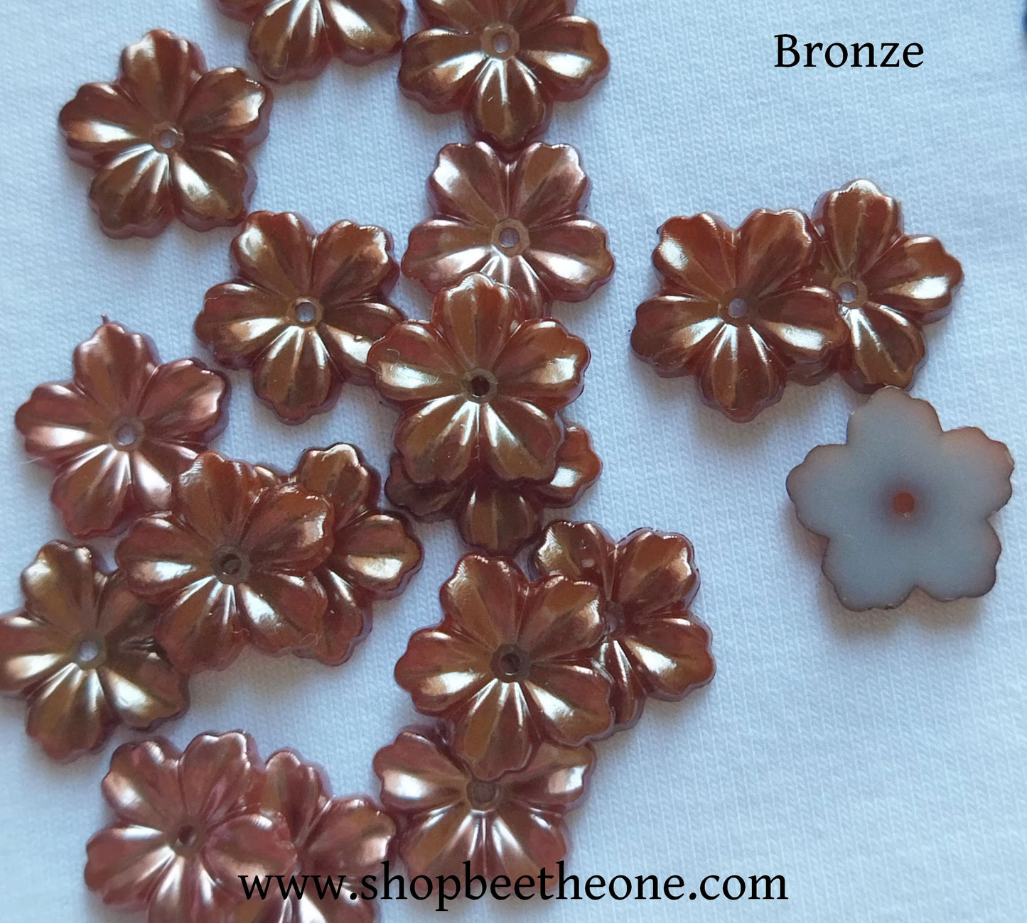 Perle intercalaire rondelle Fleur nacrée - 12 mm - 11 coloris