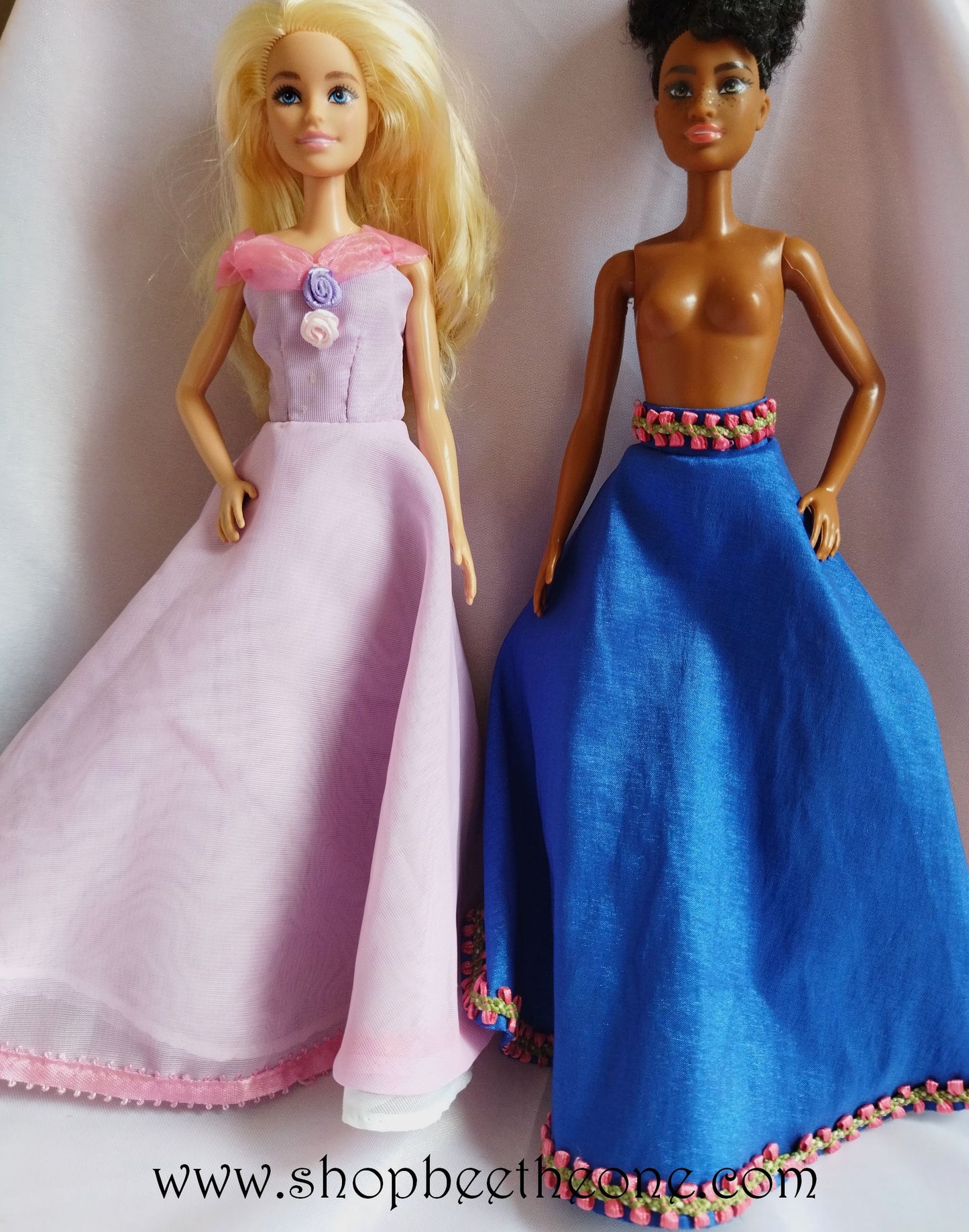 Barbie Les Robes de mes Voyages - Autriche et Pologne - RBA 2012/2013 - Vêtements