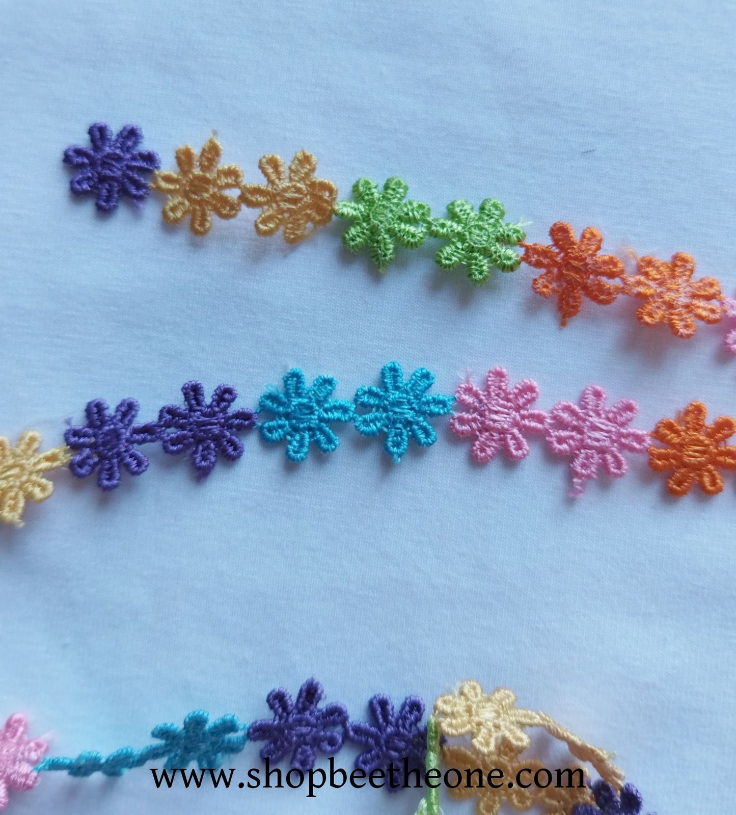 Ruban guipure crochet macramé "Petites fleurs multicolores" - 13 mm x 1,75 m