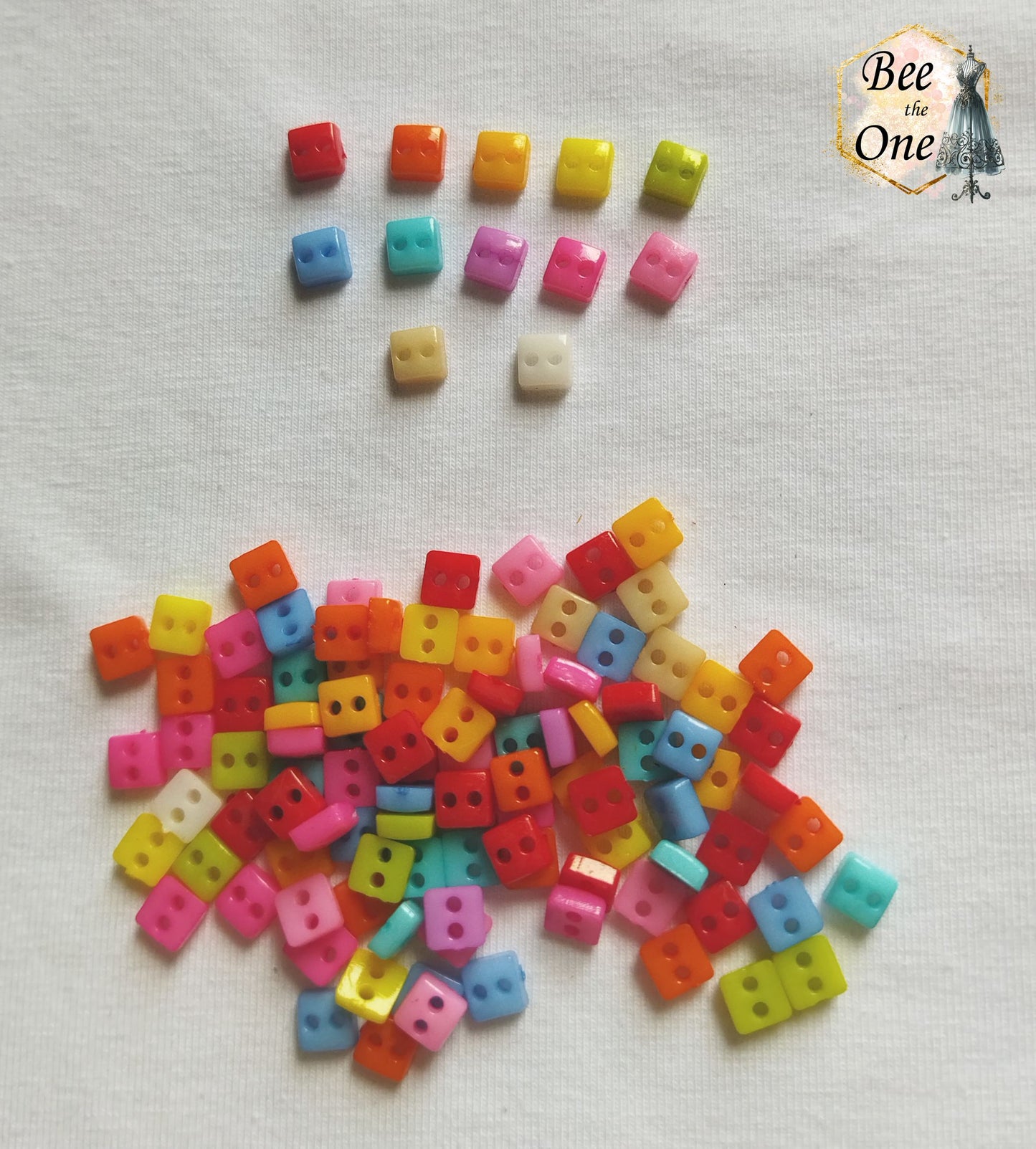 Mini Bouton Carré en plastique - 5 mm - 12 coloris disponibles