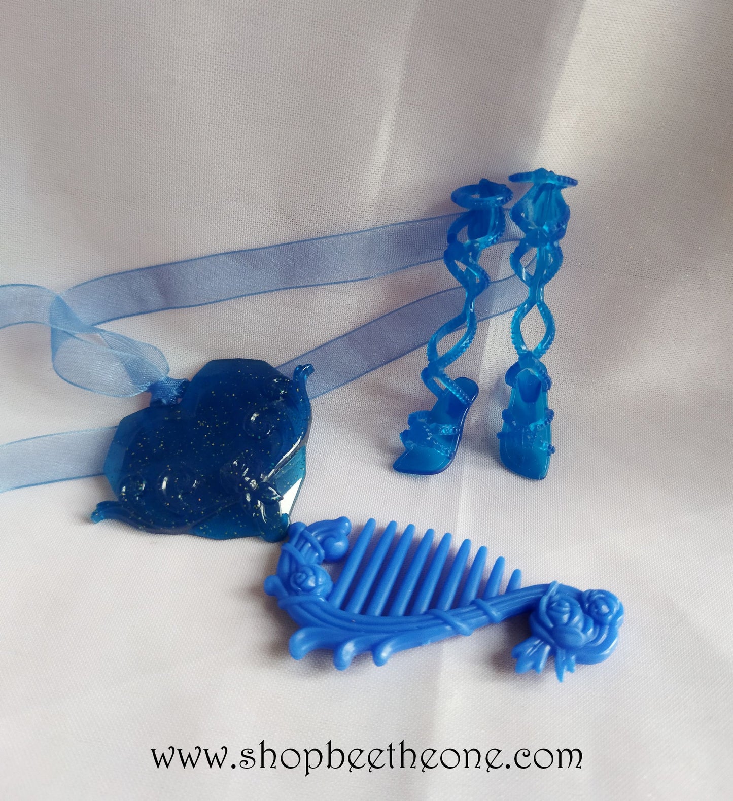Barbie et le Palais de Diamant (Diamond Castle) - Muse Dori - Mattel 2008 - Chaussures - Accessoires