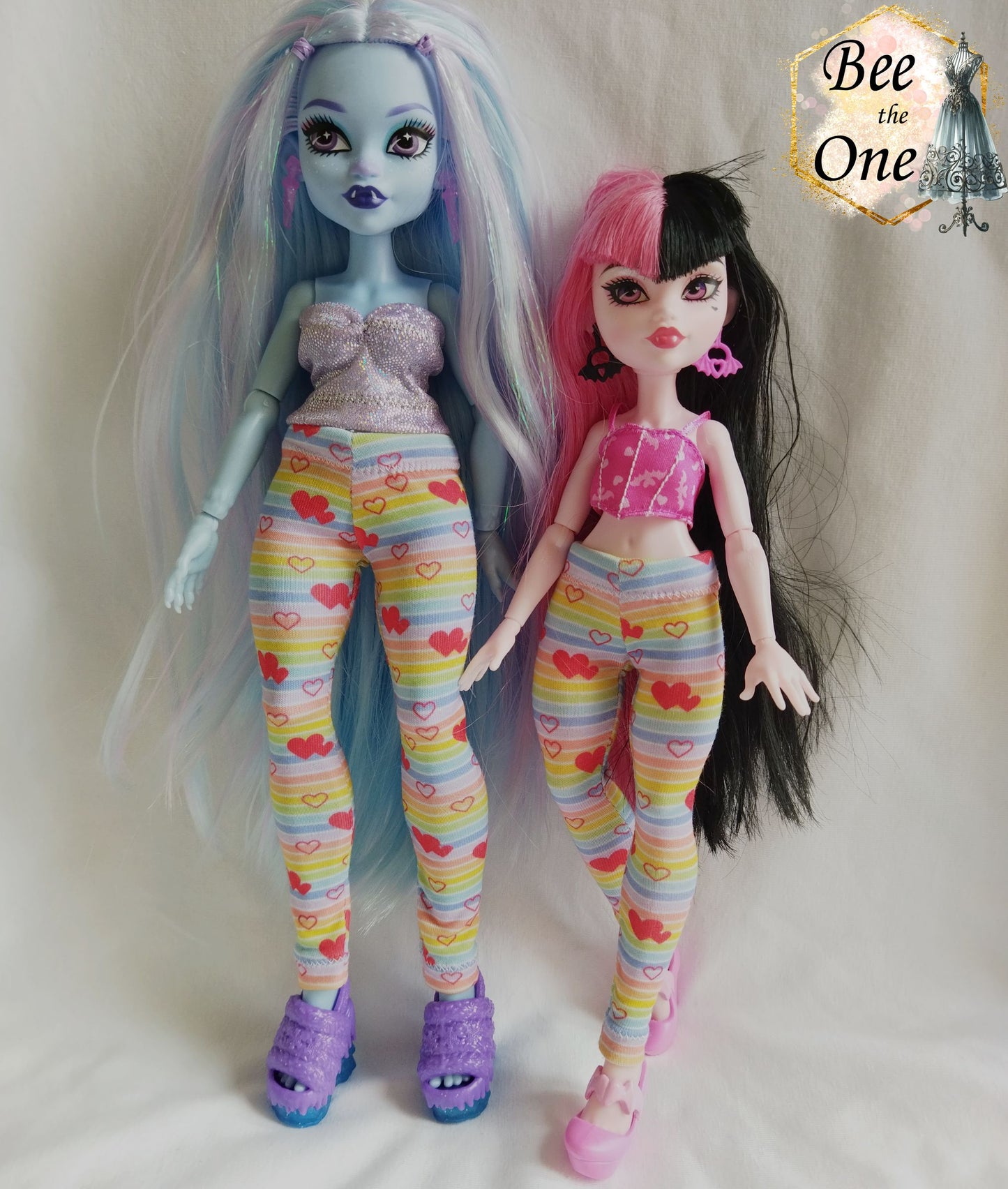 Pantalon collant long motif rayures arc-en-ciel et coeurs pour poupées Monster High G3 - 2 tailles - Collection Basics - par Bee the One