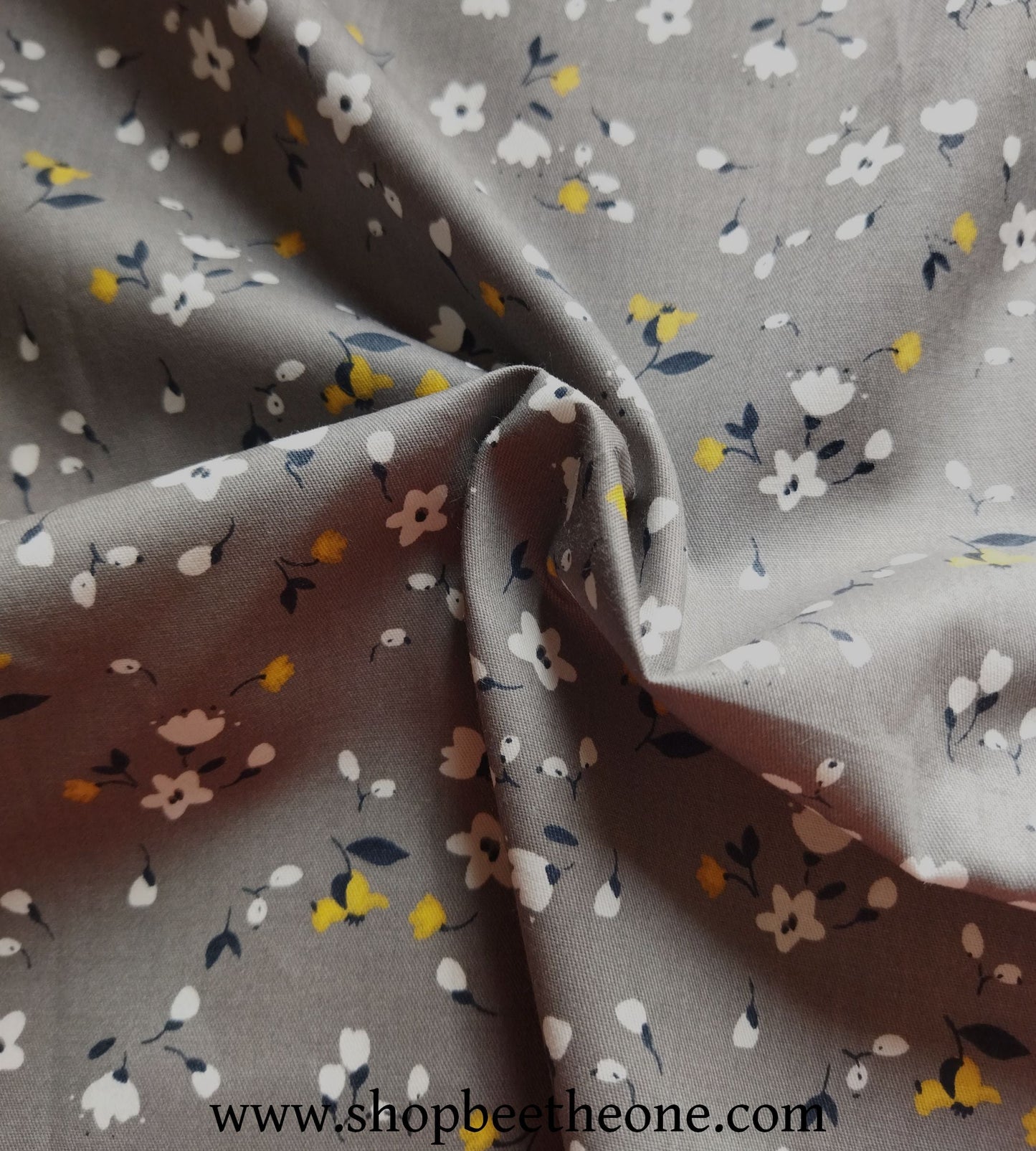 Coupon de twill coton "Petites fleurs" - 50 x 50 cm - fond jaune ou gris