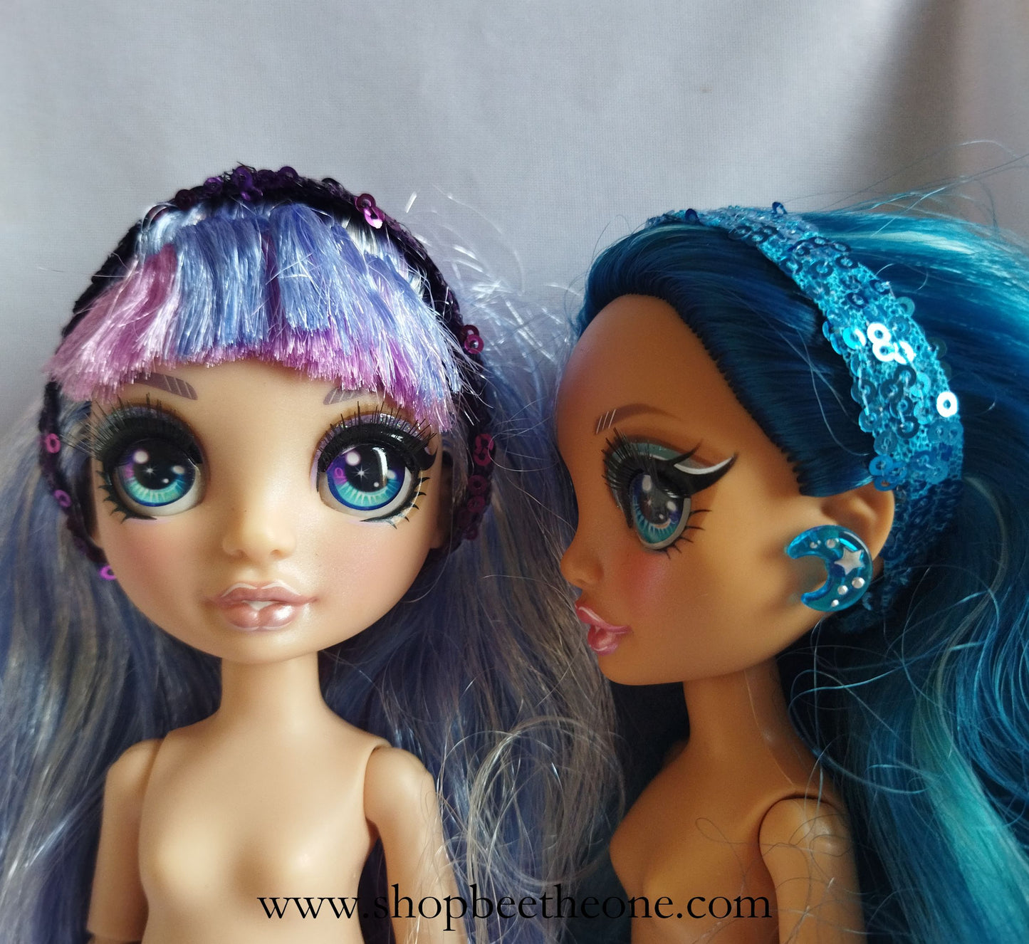 Fashion pack Robe à imprimé collier + Jupon amovible + Bandeau de cheveux pour poupées Rainbow High - 2 coloris - Collection Glitter Party - par Bee the one