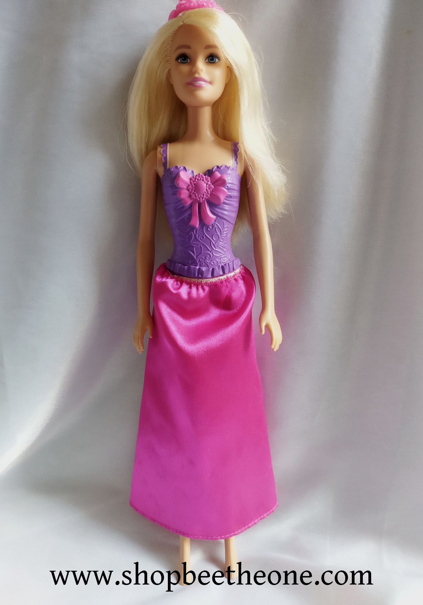 Barbie Princesse GGJ94 - Mattel 2019 - Poupée - Vêtement - Accessoire