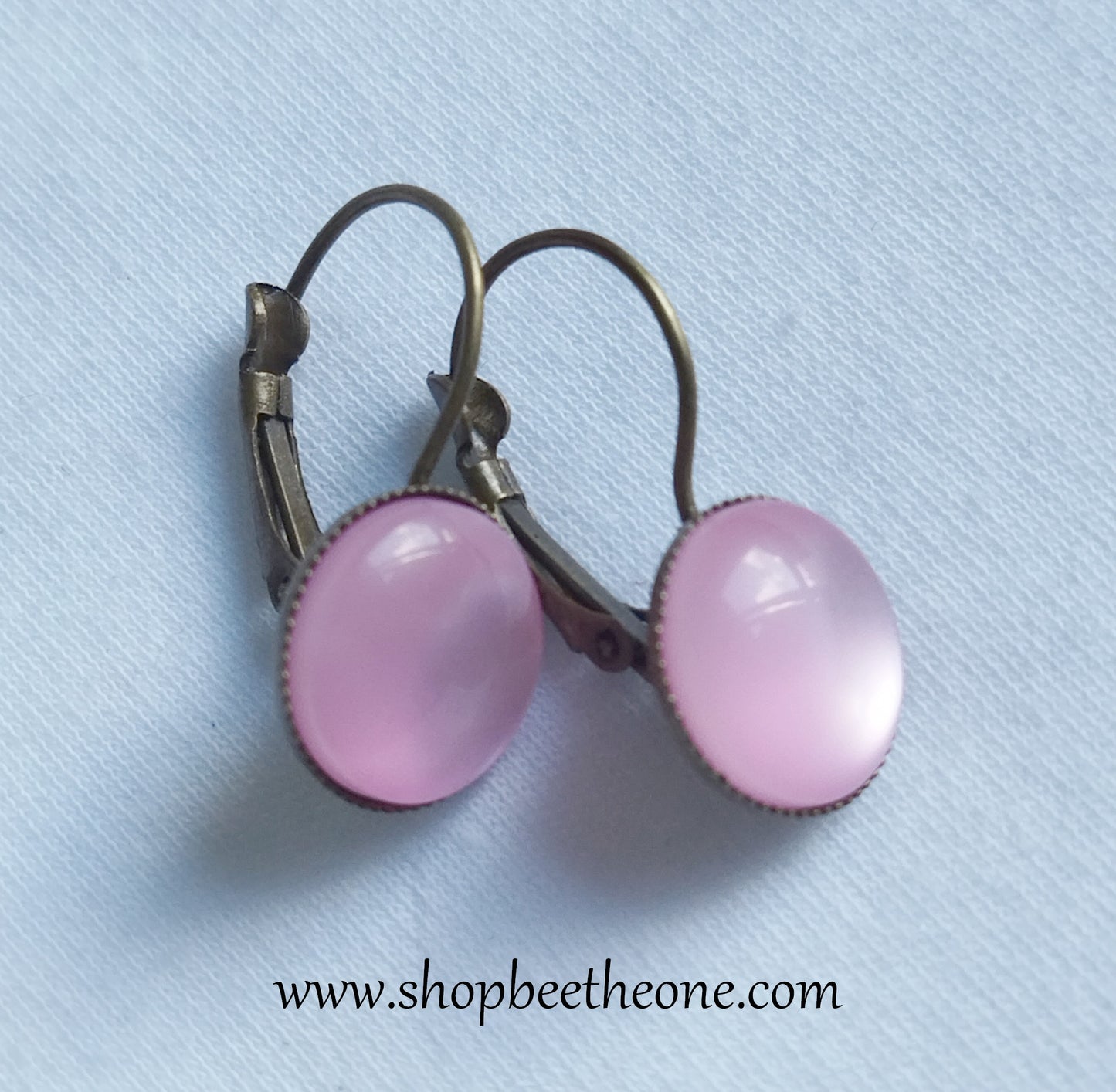 Paire de supports pour boucles d'oreilles dormeuses - base pour cabochon 12 mm - vieux bronze