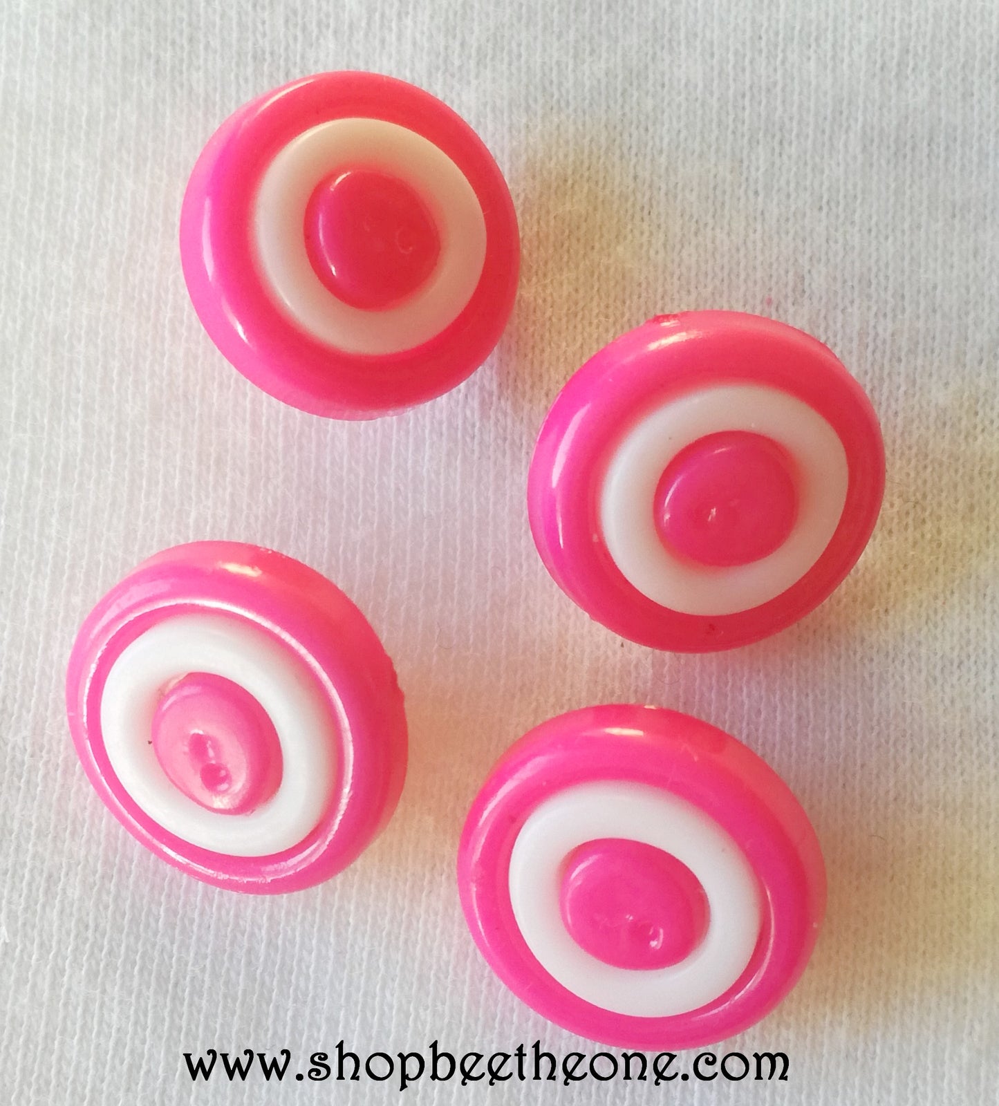 Bouton rond à queue en plastique anneau blanc - 13 mm - 19 coloris disponibles