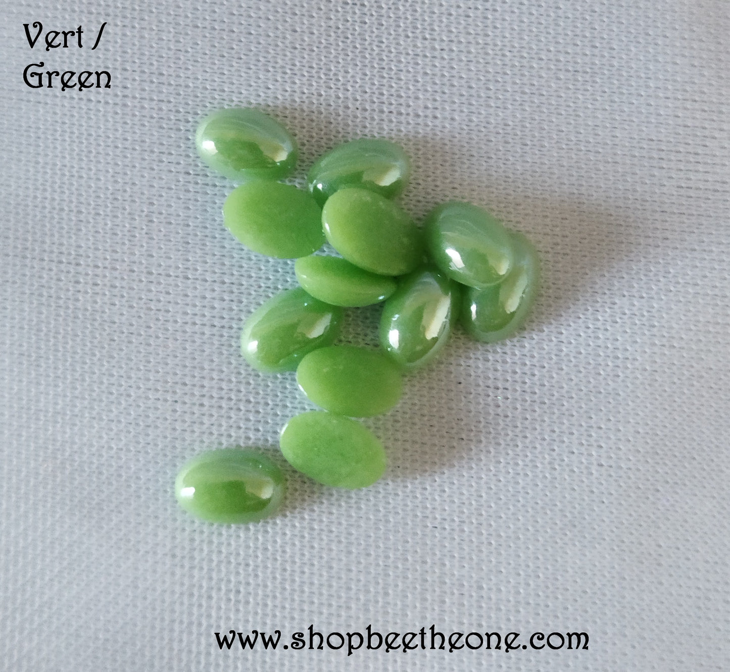 Cabochon strass demi-perle ovale à coller - 6 x 4 mm - 11 coloris