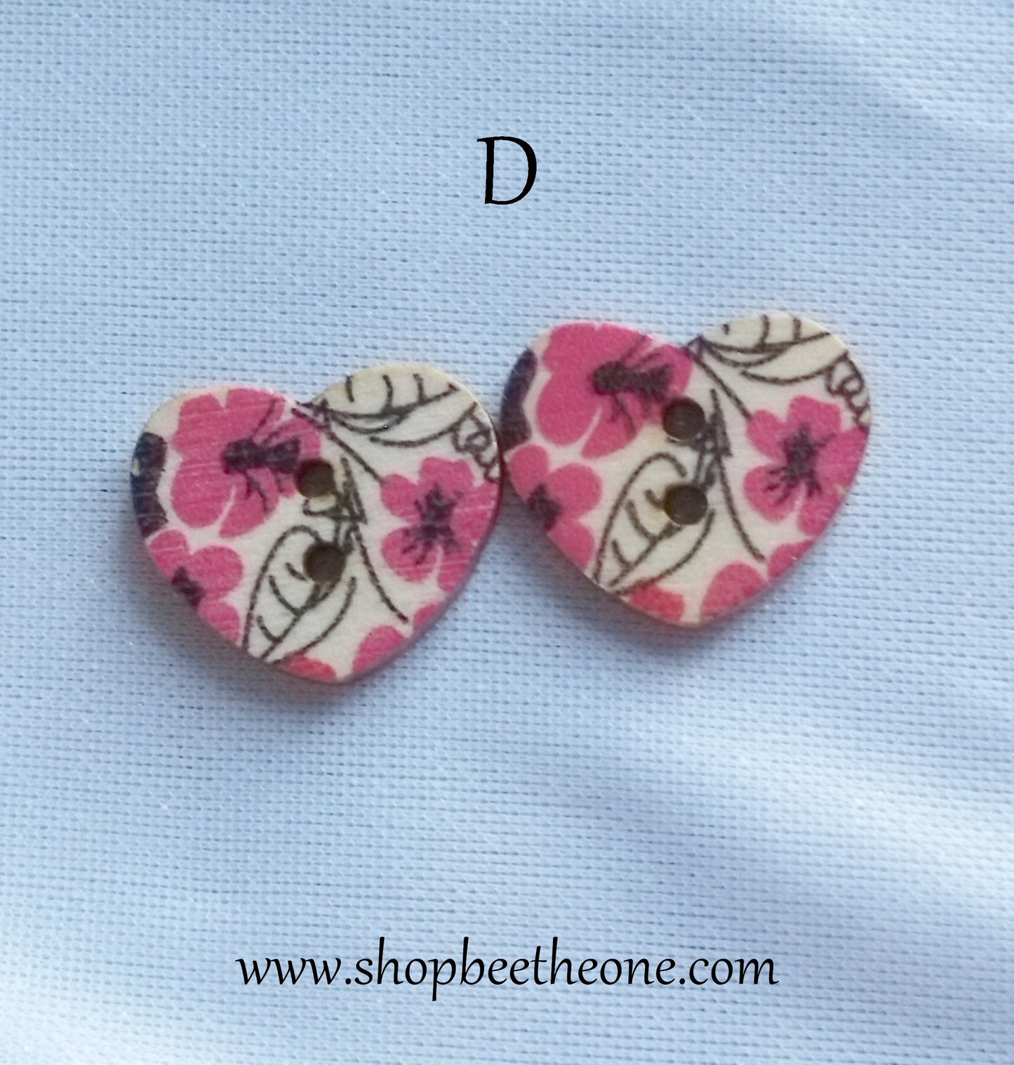 Bouton Petit Coeur "Fleurs roses et rouges" en bois façon vintage - 17 mm - 13 modèles