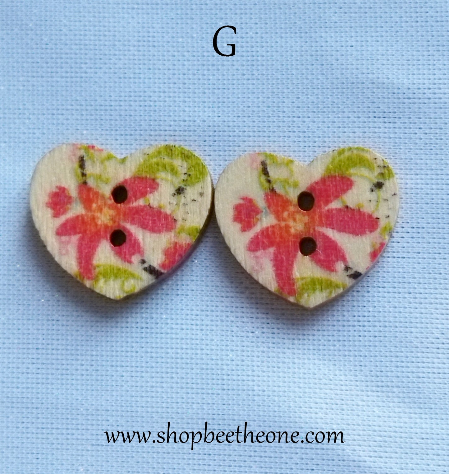 Bouton Petit Coeur "Fleurs roses et rouges" en bois façon vintage - 17 mm - 13 modèles