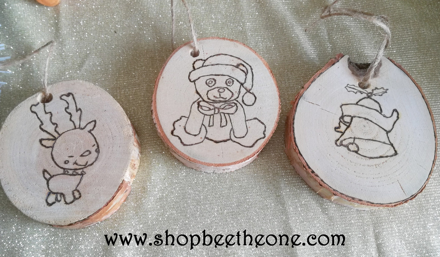Lot de 3 Décorations de Noël Rondins de bois pyrogravés - Marque Zambara
