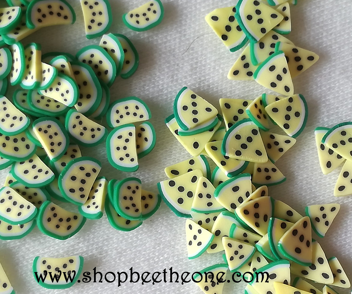 1 g (+/- 80 pièces) de Tranches de Fimo Pâte Polymère - Fruit tropical vert jaune - 2 formes