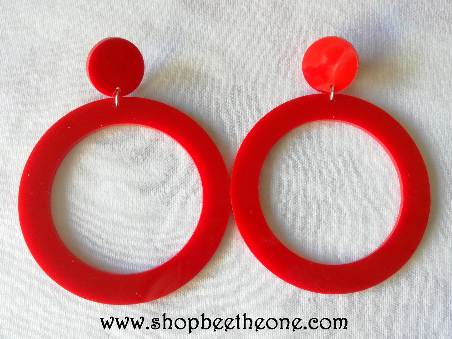 Maxi Boucles d'oreilles XXL géométriques rondes style vintage 80 - Blanc, noir ou rouge