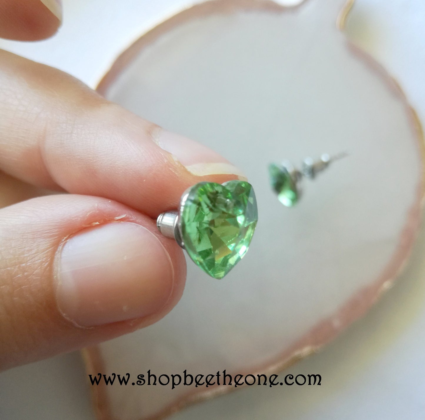 Mini Boucle d'oreilles puce Petit Coeur en Cristal - Rose, vert ou violet
