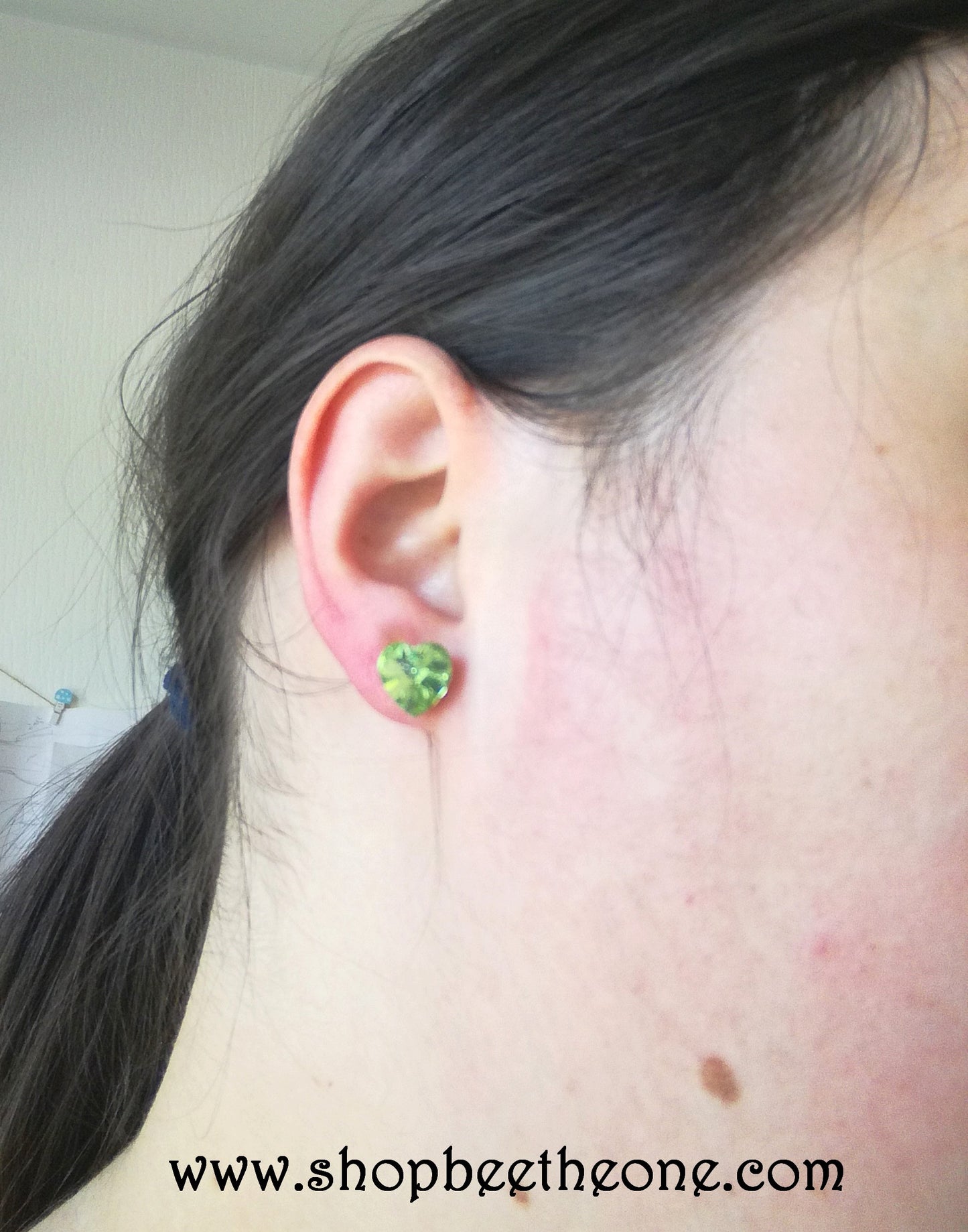 Mini Boucle d'oreilles puce Petit Coeur en Cristal - Rose, vert ou violet