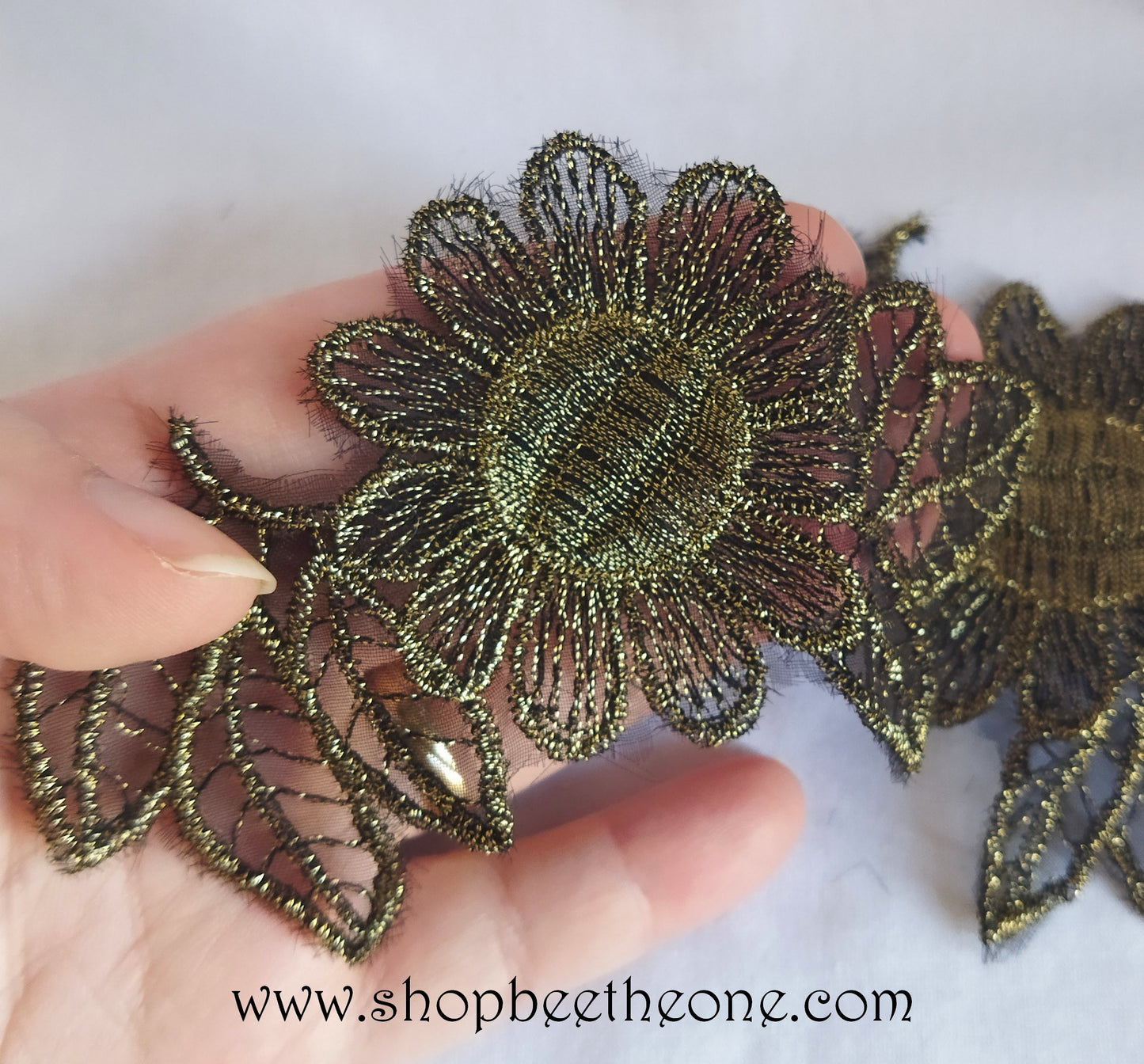 Applique Dentelle et Broderie "Fleur et feuilles" - 11 x 5,5 cm (à coudre) - doré
