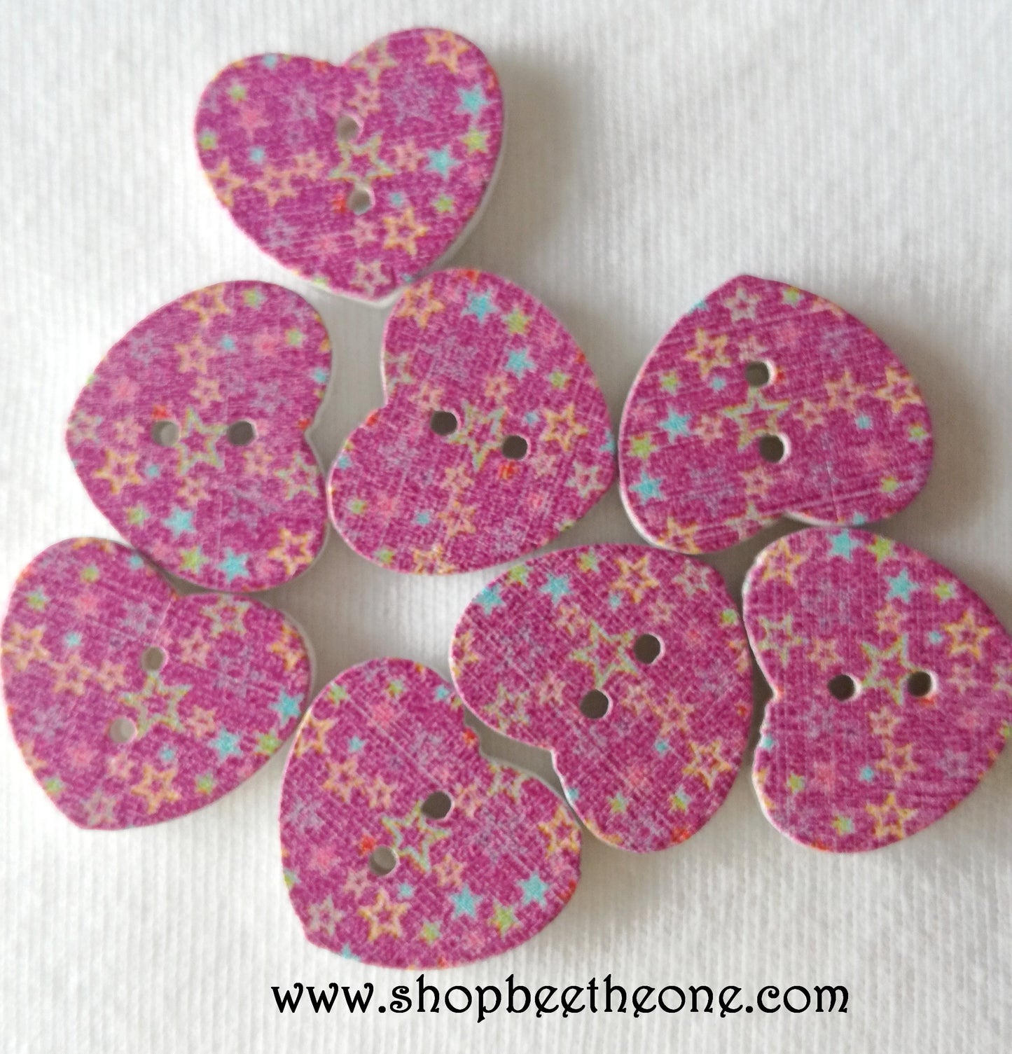 Bouton Petit Coeur "Etoiles multicolores" en bois - 17 mm