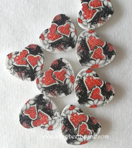 Bouton Petit Coeur "Coeurs et fleurs rouges sur fond noir" en bois - 17 mm