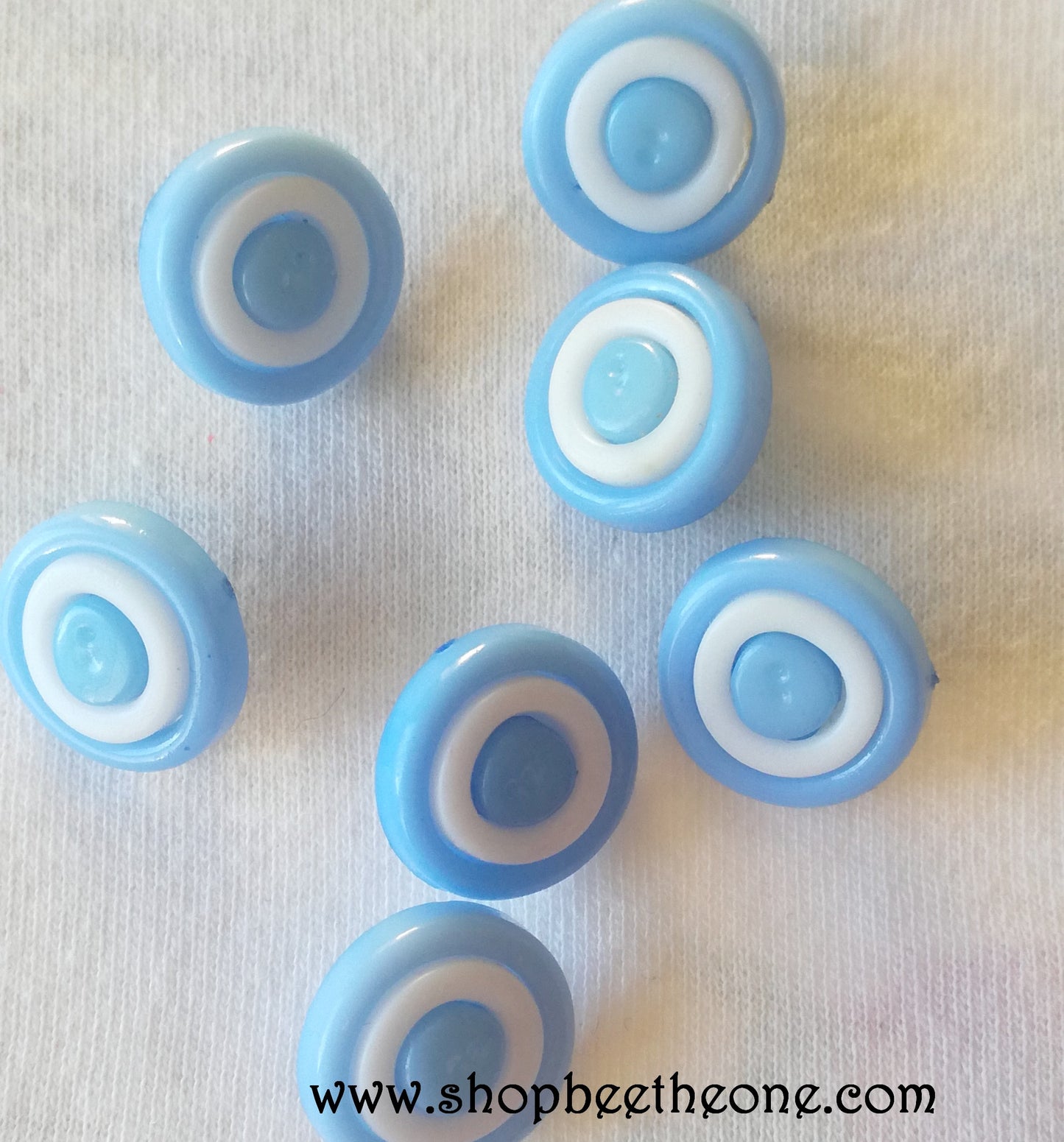 Bouton rond à queue en plastique anneau blanc - 13 mm - 19 coloris disponibles
