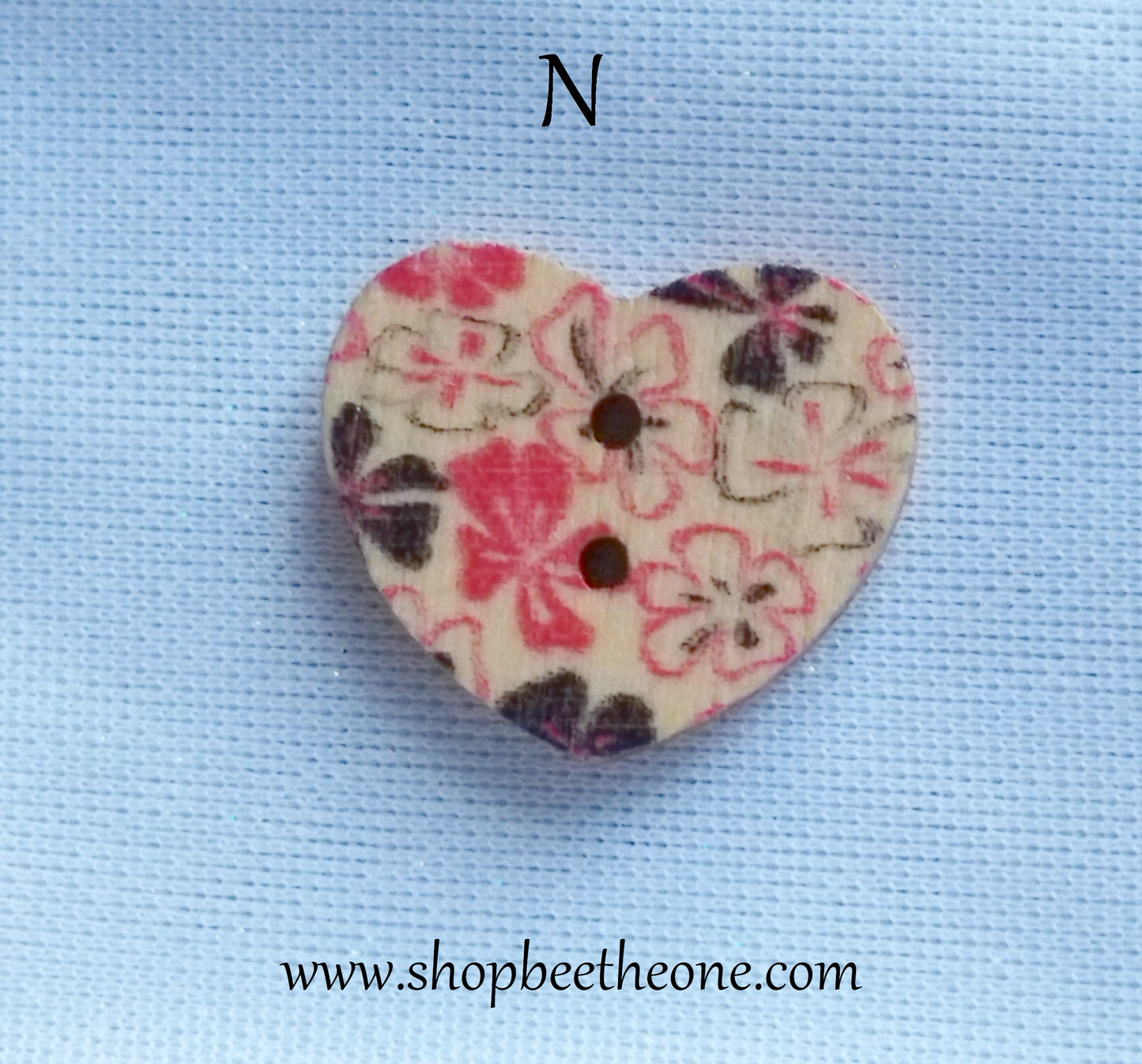 Bouton Petit Coeur "Fleurs roses et rouges" en bois façon vintage - 17 mm - 13 modèles