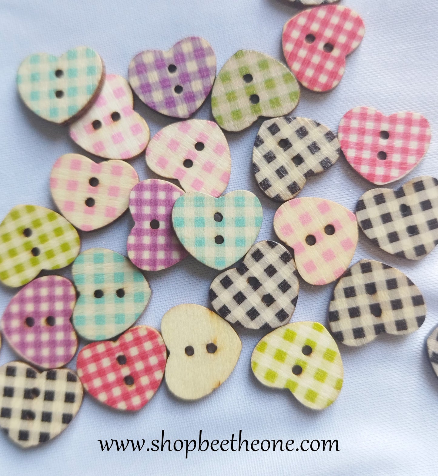 Bouton Petit Coeur carreaux vichy en bois façon vintage - 17 mm - 6 coloris disponibles