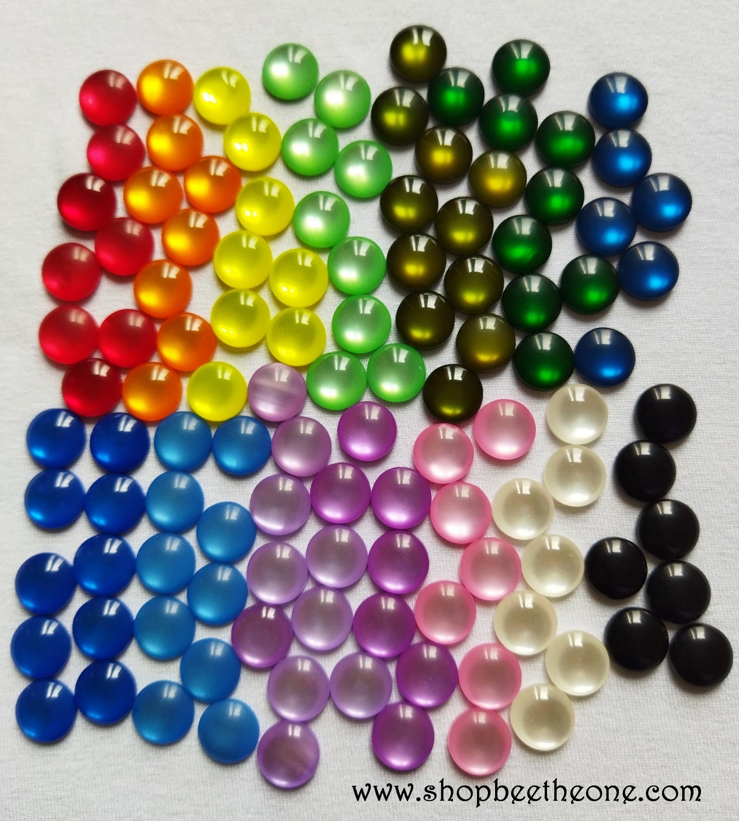 Cabochon rond oeil de chat à dos plat - 12 mm - 14 coloris
