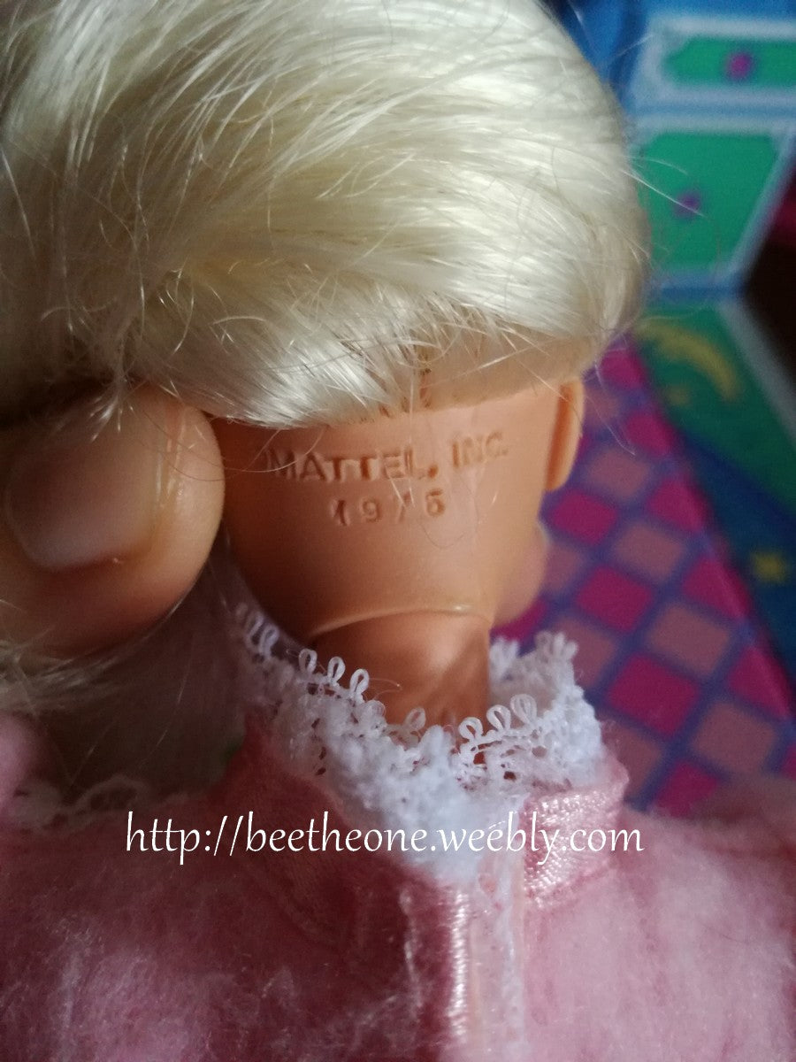 Barbie Douce Nuit (Bedtime) - Mattel 1993 - Poupée - Vêtement - Accessoire