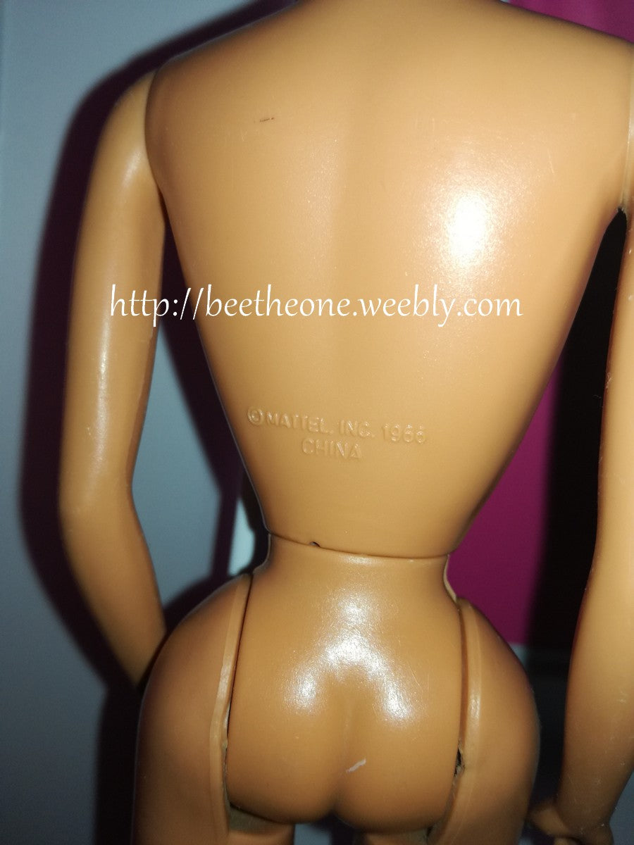 Corps Barbie inconnu - Mattel 1966 - Corps sans tête