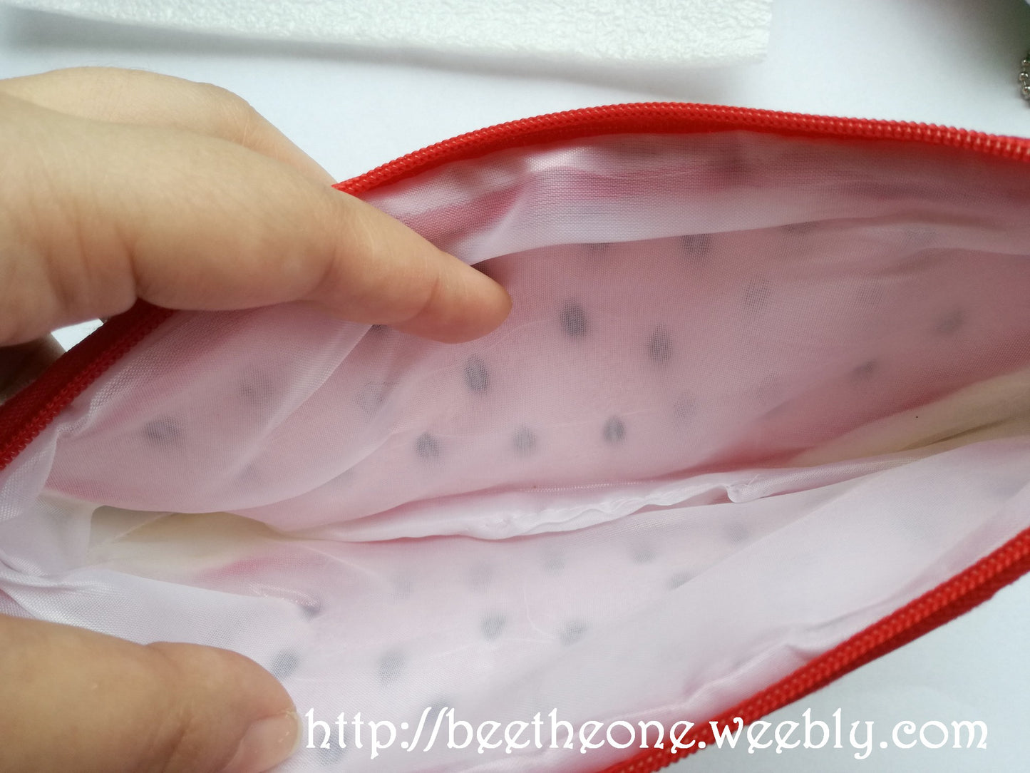 Trousse de rangement plate kawaii Tranche de Pastèque en peluche - rouge ou rose