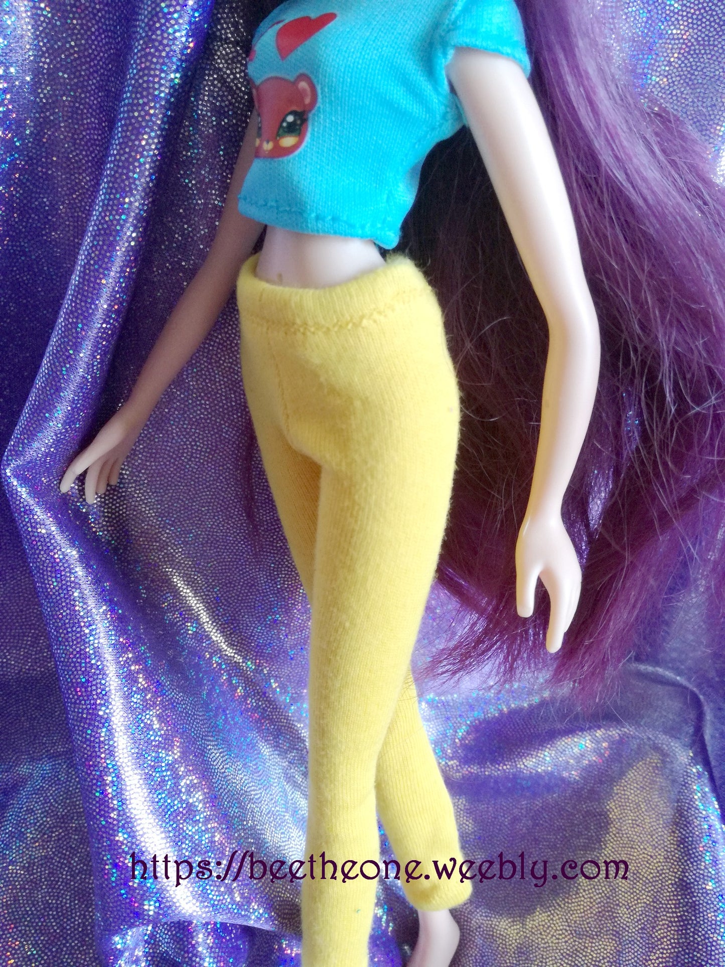 Pantalon collant leggings 7/8 pour poupées Winx Club (Smoby/Simba, Giochi Preziosi et Jakks Pacific) - Jaune - Collection Basics - Marque Zambara