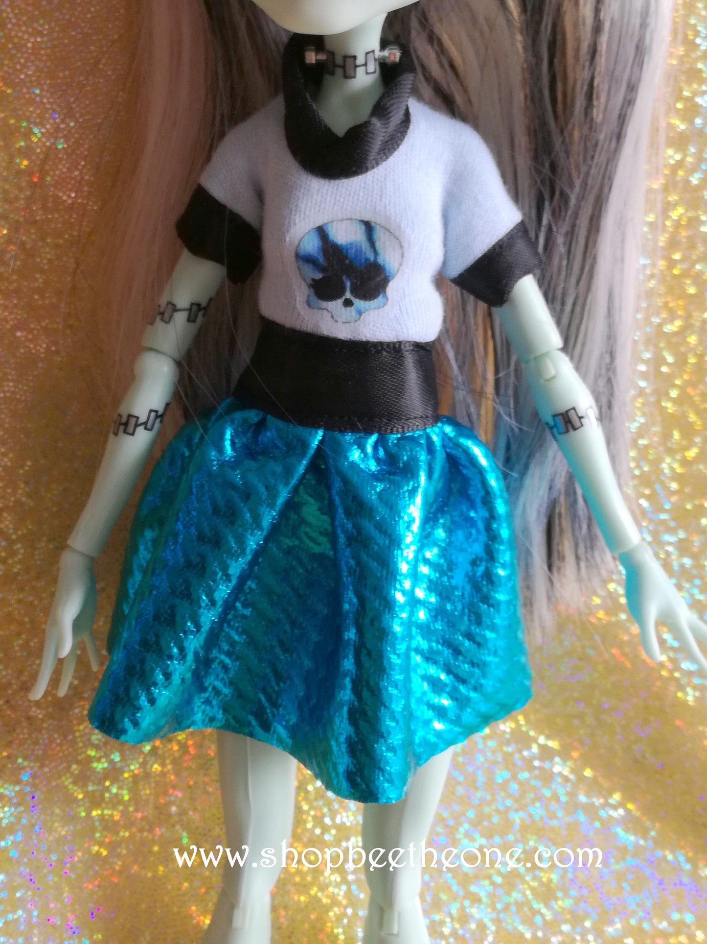 Robe bi-matière motif "Skulette" pour poupées Monster High (disponible aussi sans motif) - 2 modèles - Collection Glitter Party - Marque Zambara