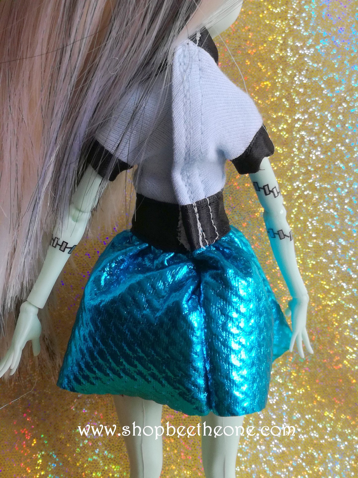 Robe bi-matière motif "Skulette" pour poupées Monster High (disponible aussi sans motif) - 2 modèles - Collection Glitter Party - Marque Zambara