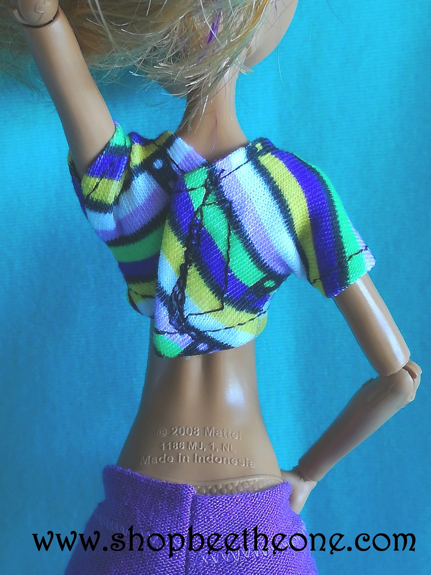 Crop top rayé motif "Zip" pour poupées Monster High G1/G2/G3 - tissu exclusif - Collection Life in Stripes - par Bee the One
