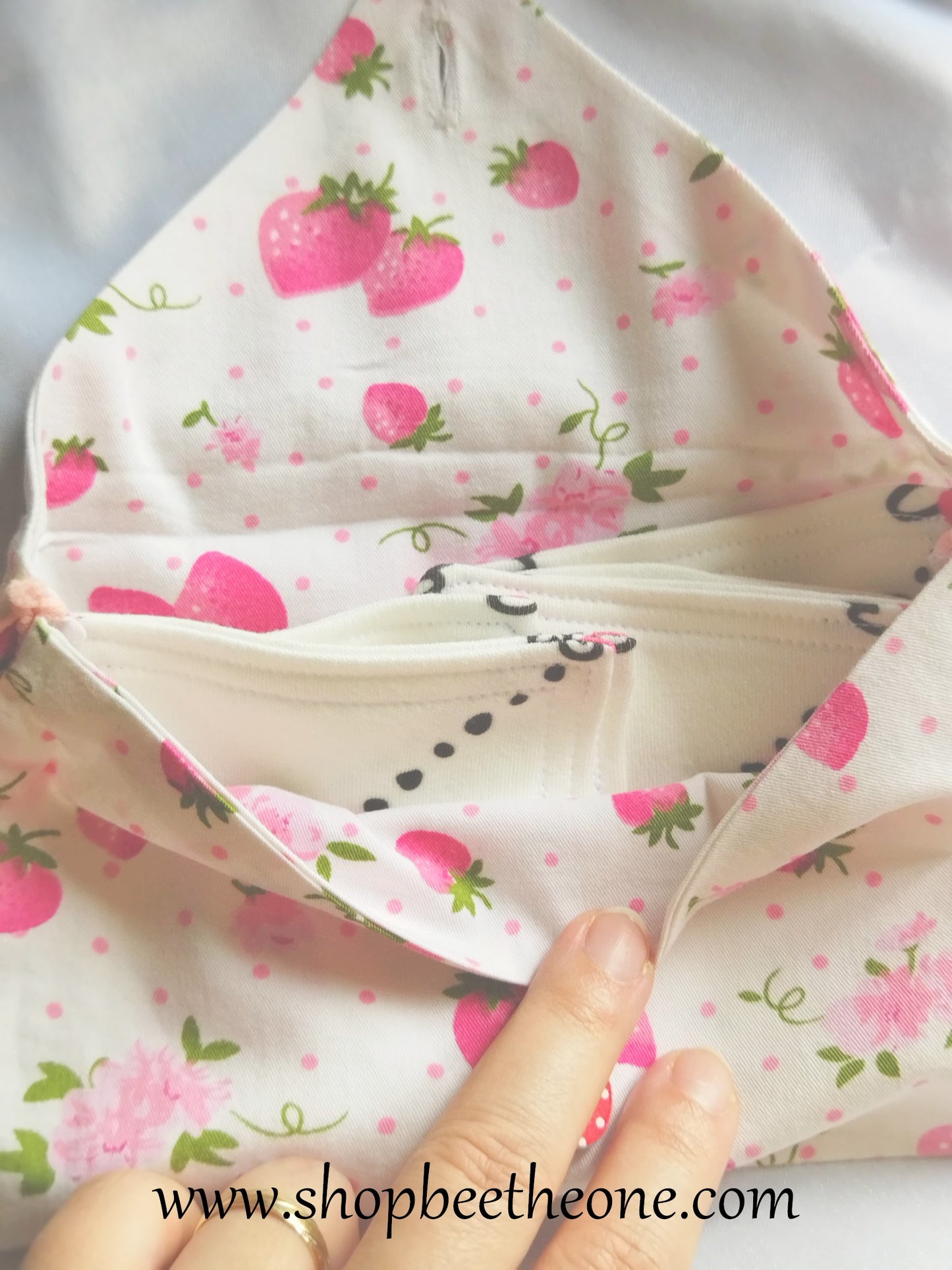 Trousse de toilette en coton - "Fraises roses"