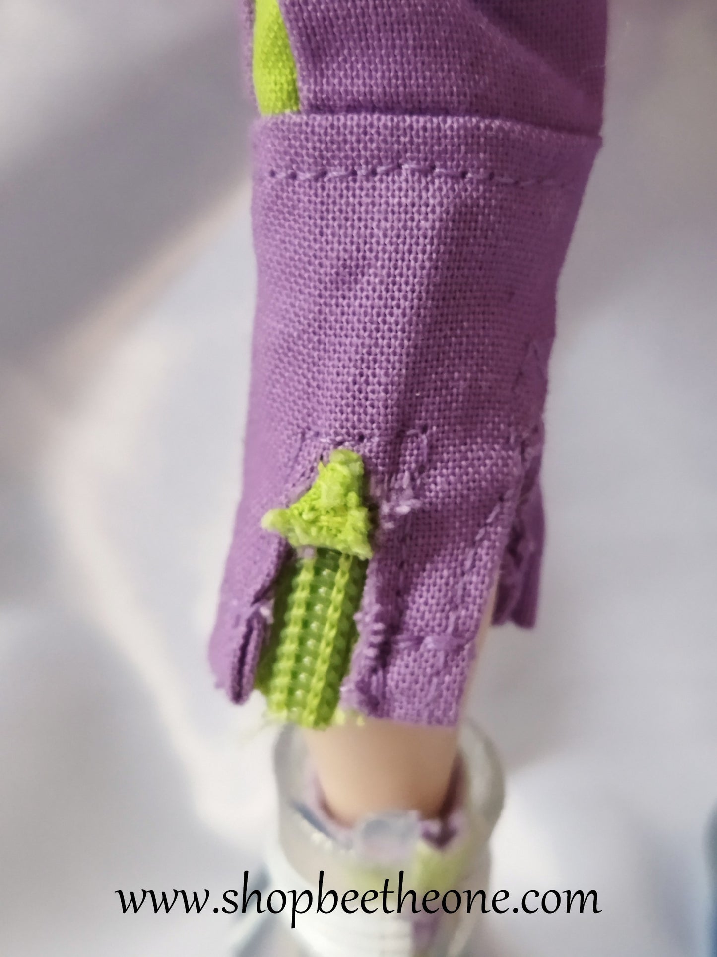 Pantacourt pour poupées Rainbow High - Violet/vert - Collection Cosplay Club - par Bee the One