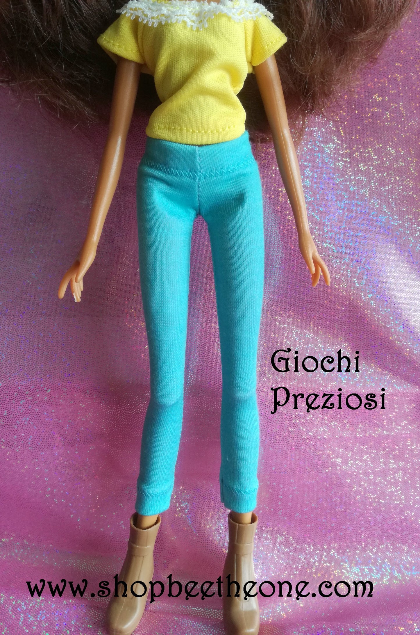Pantalon collant leggings 7/8 pour poupées Winx Club (Smoby, Giochi Preziosi et Mattel) - Collection Café Style TV/Basics (Layla/Aisha) - Repro Version Deluxe - Exclusivité Bee the One - Marque Zambara